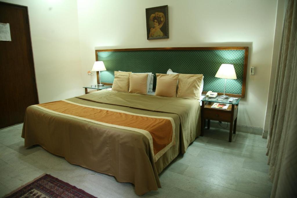 The Royal Residency Hotel Nueva Delhi Habitación foto