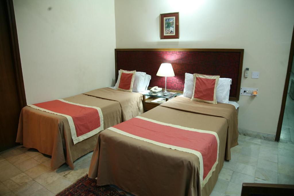The Royal Residency Hotel Nueva Delhi Habitación foto