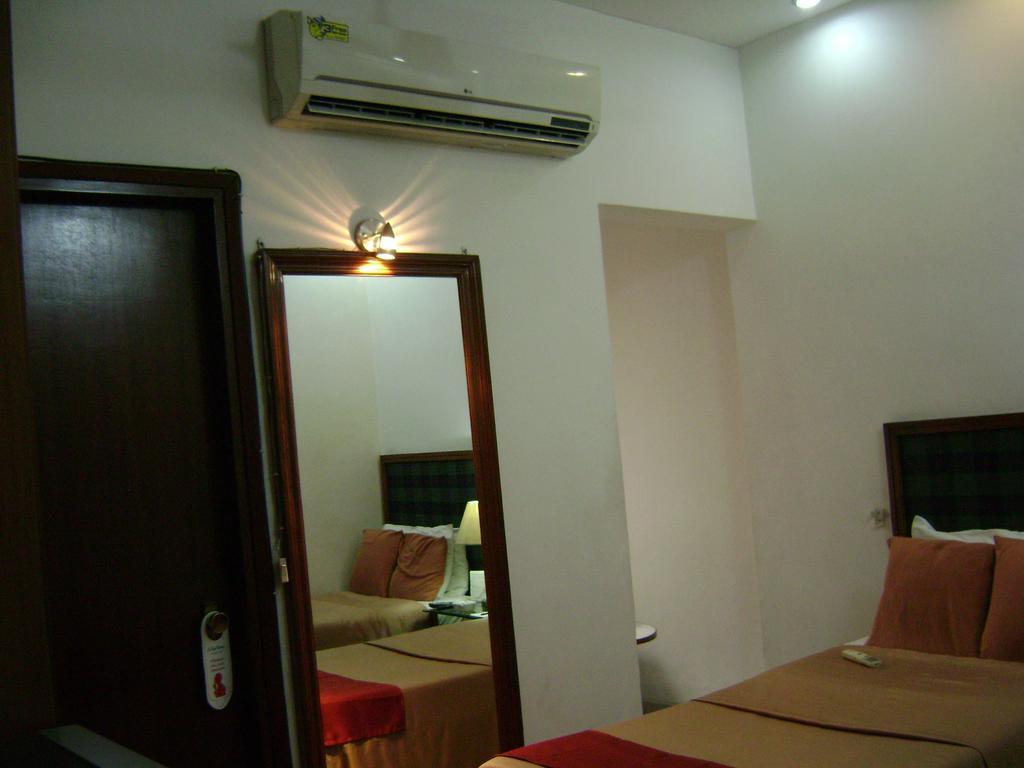 The Royal Residency Hotel Nueva Delhi Exterior foto