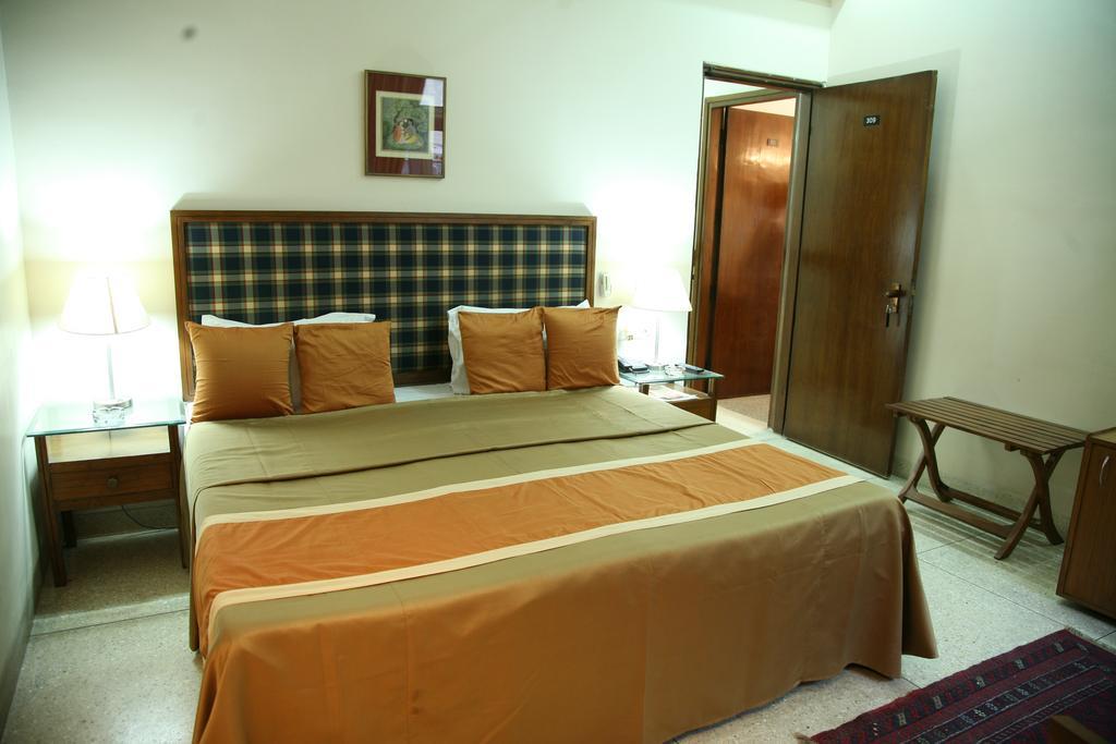 The Royal Residency Hotel Nueva Delhi Exterior foto